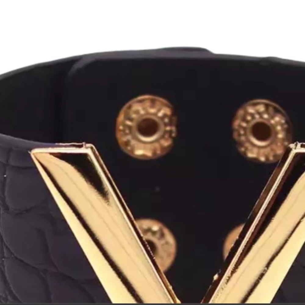 Fashion V gold  tone faux croc skin leather statement bracelet